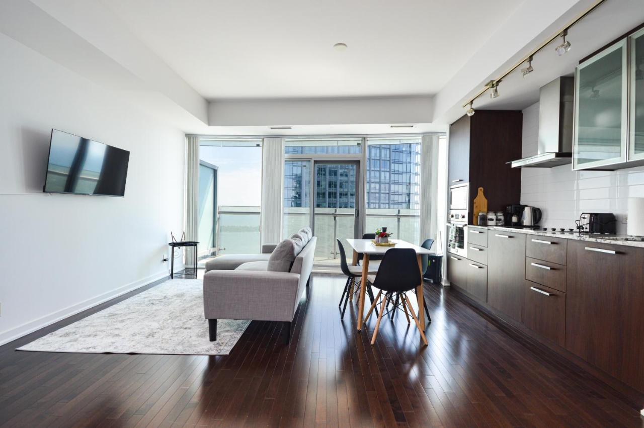 Downtown Toronto Condo Mins From Scotiabank Arena, Tiff, Cn Tower, Union, Mtcc Exterior foto