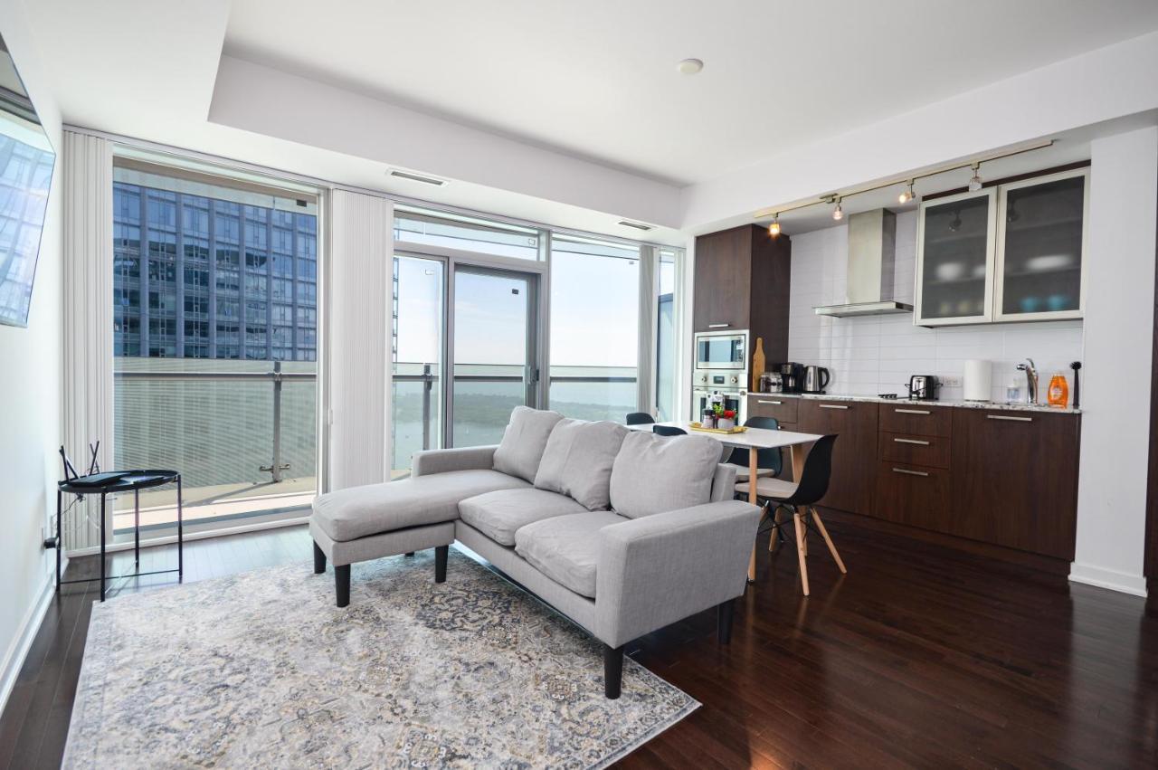 Downtown Toronto Condo Mins From Scotiabank Arena, Tiff, Cn Tower, Union, Mtcc Exterior foto